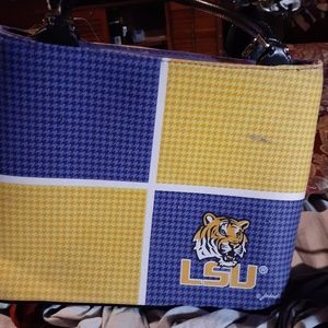 LSU's tote